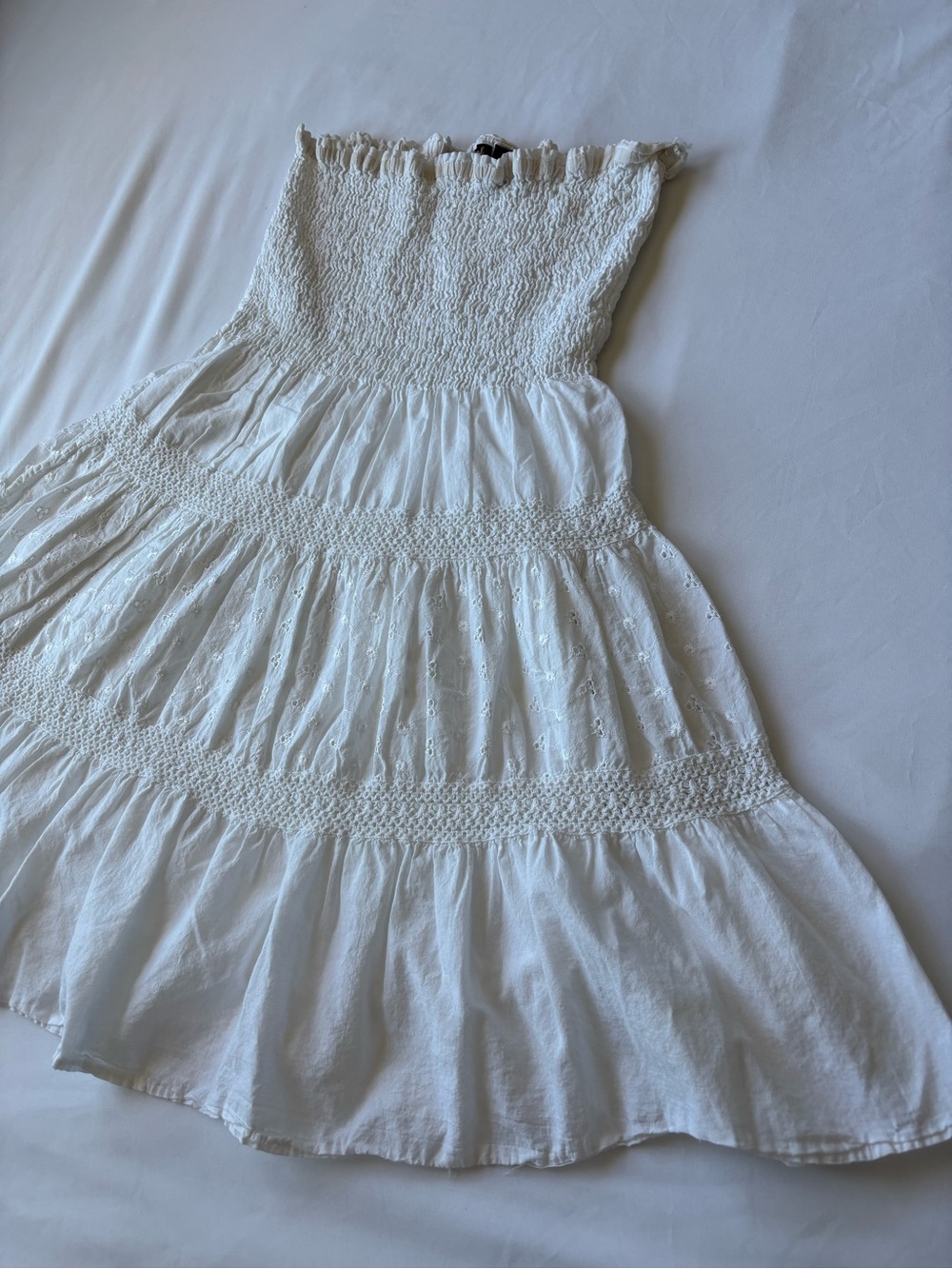 White Flowy Ruffled Dress - Picture 4 of 8